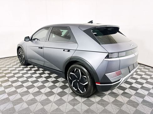 Used 2024 Hyundai Ioniq 5 SEL image 5