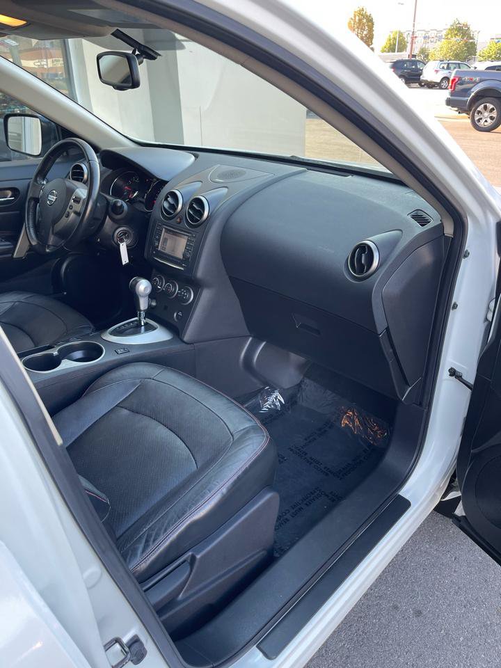 Used 2013 Nissan Rogue SL AWD/4WD image 19