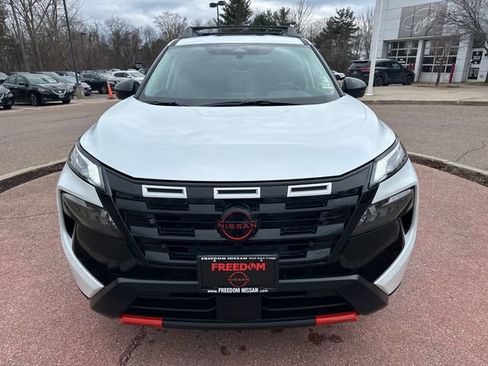 New 2026 Nissan Rogue SV image 4