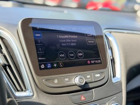 Used 2019 Chevrolet Malibu LT FWD image 13