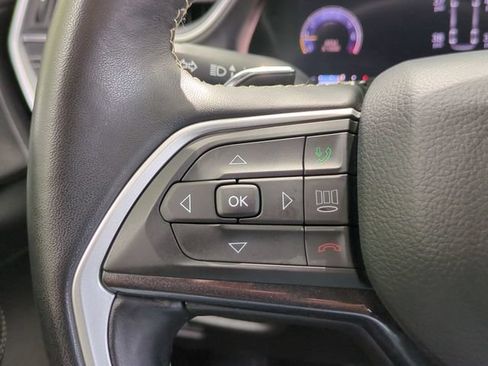 Used 2022 Jeep Grand Cherokee Altitude AWD/4WD image 20