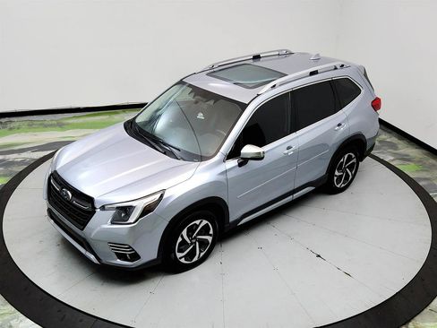 Used 2022 Subaru Forester Touring AWD/4WD image 34