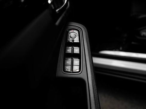 Used 2021 Porsche Macan S AWD/4WD image 26