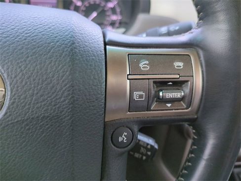 Used 2011 Lexus GX 460 image 31