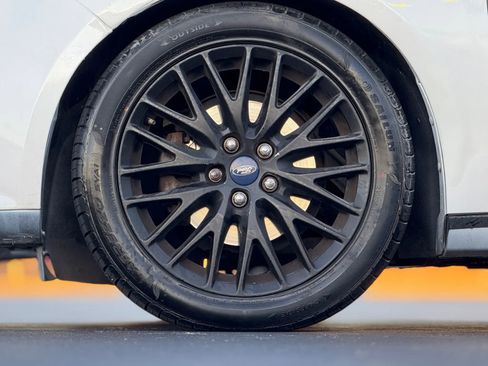 Used 2012 Ford Focus SEL image 29