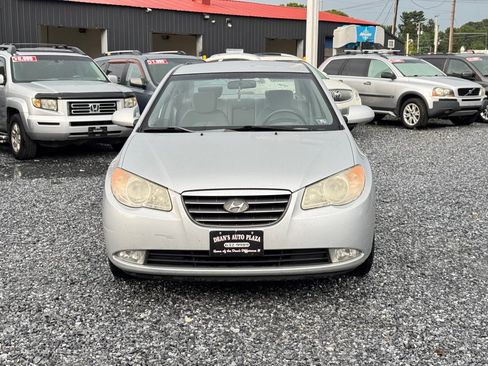 Used 2009 Hyundai Elantra GLS FWD image 2