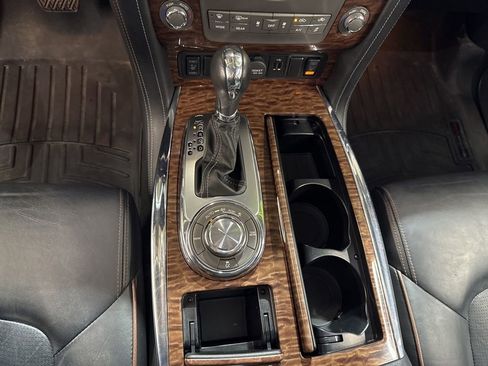 Used 2019 Nissan Armada SL w/ Premium Package image 19