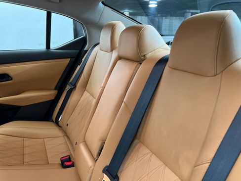 Used 2025 Nissan Sentra SV w/ SV Premium Package image 20