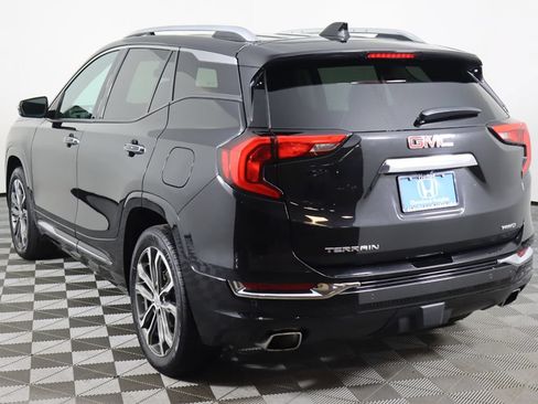 Used 2020 GMC Terrain Denali w/ Denali Premium Package AWD/4WD image 13