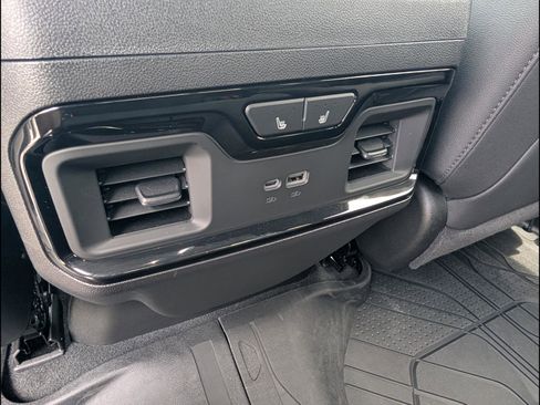 Used 2025 Chevrolet Silverado 1500 ZR2 w/ Technology Package AWD/4WD image 15