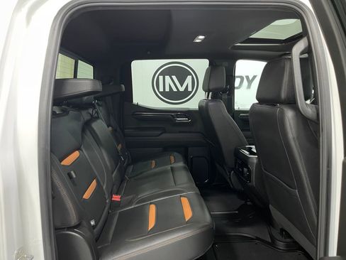 Used 2023 GMC Sierra 1500 AT4 w/ Technology Package image 31