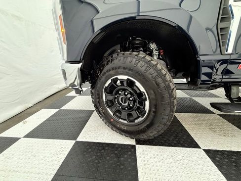 New 2025 Ford F250 Lariat w/ Lariat Ultimate Package image 9