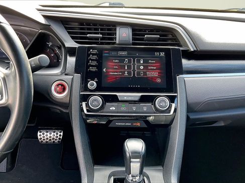 Used 2020 Honda Civic Sport image 12