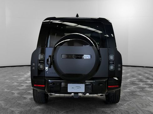 New 2026 Land Rover Defender 130 X-Dynamic SE AWD/4WD image 4