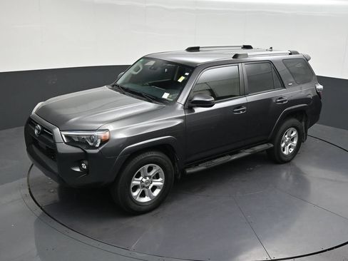 Used 2022 Toyota 4Runner SR5 RWD image 15