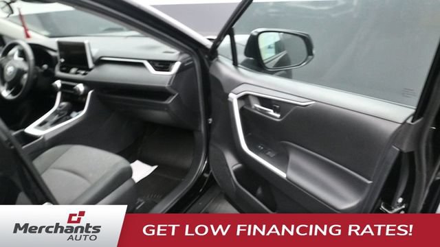 Used 2024 Toyota RAV4 XLE w/ Weather Package AWD/4WD image 14