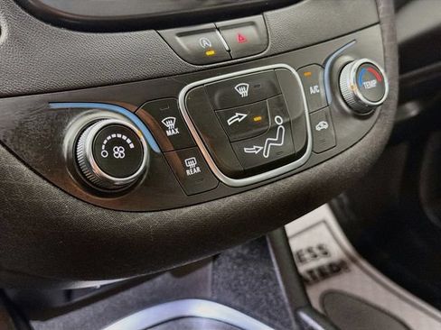 Used 2022 Chevrolet Malibu RS FWD image 15
