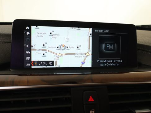 Used 2018 BMW 330i xDrive Sedan AWD/4WD image 7