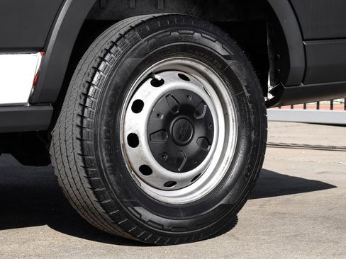 Used 2015 Ford Transit 250 148 Medium Roof image 48