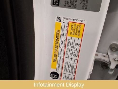 Used 2023 Chevrolet Suburban Premier image 40