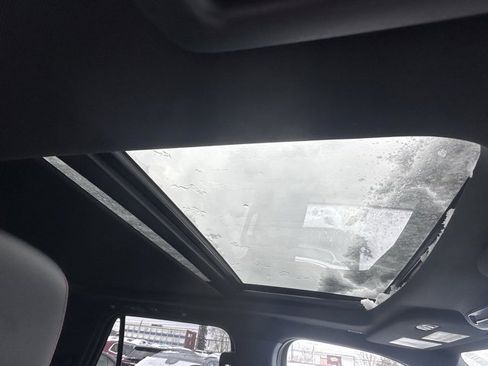 Used 2022 Ford Expedition Max Limited image 18