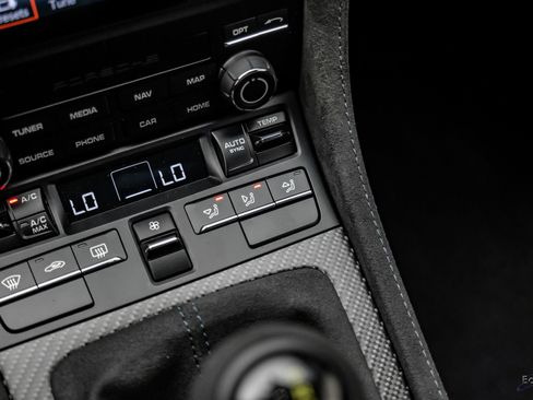 Used 2025 Porsche 718 Cayman GT4 RS RWD image 81