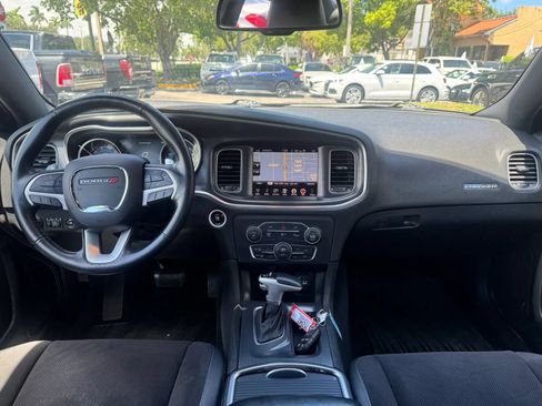 Used 2015 Dodge Charger R/T RWD image 19