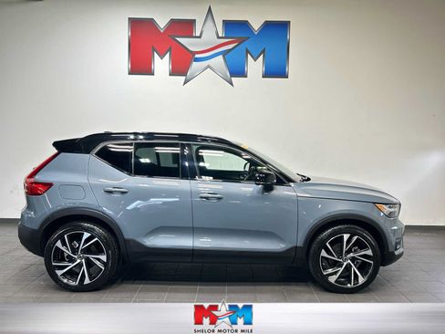 Used 2020 Volvo XC40 T5 R-Design AWD/4WD image 1