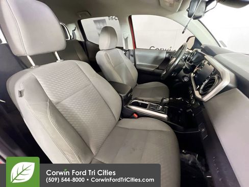 Used 2020 Toyota Tacoma SR5 image 16