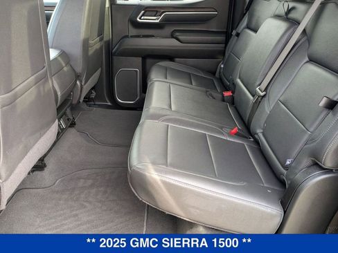 Certified 2025 GMC Sierra 1500 SLT image 36