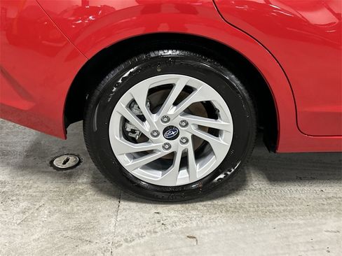 Certified 2025 Subaru Impreza 2.0i image 12