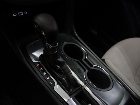 Used 2022 Chevrolet Equinox LS w/ LS Convenience Package image 22