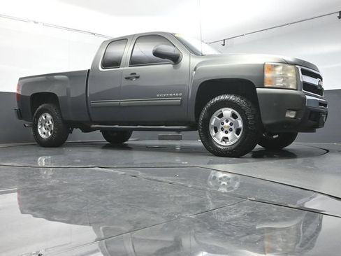 Used 2011 Chevrolet Silverado 1500 LT w/ All-Star Edition RWD image 37