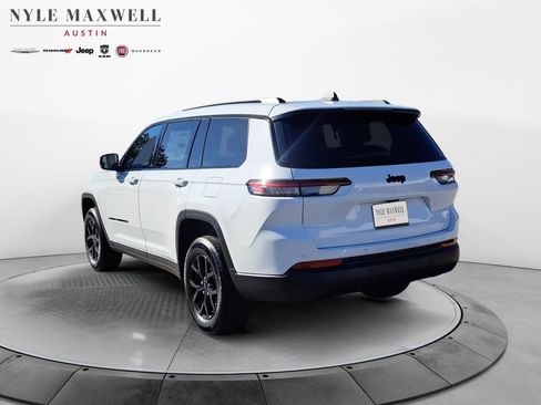 New 2025 Jeep Grand Cherokee L Altitude image 14