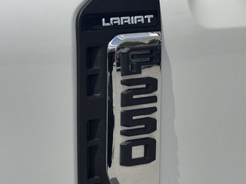 Used 2024 Ford F250 Lariat w/ Lariat Ultimate Package image 10