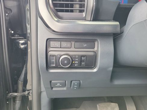 Used 2024 Ford F250 Lariat w/ Lariat Ultimate Package image 14