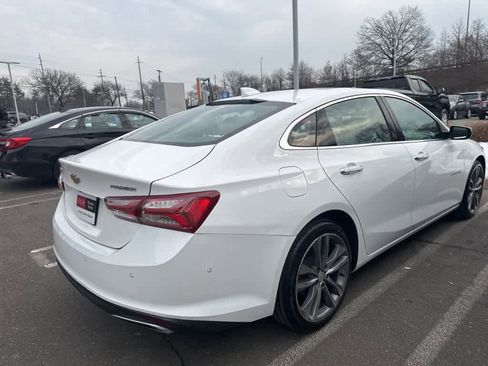Used 2019 Chevrolet Malibu Premier w/ Sun and Wheel Package image 8