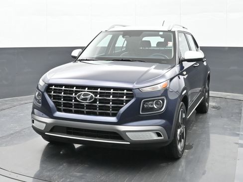 Used 2023 Hyundai Venue Limited w/ Cargo Package image 1