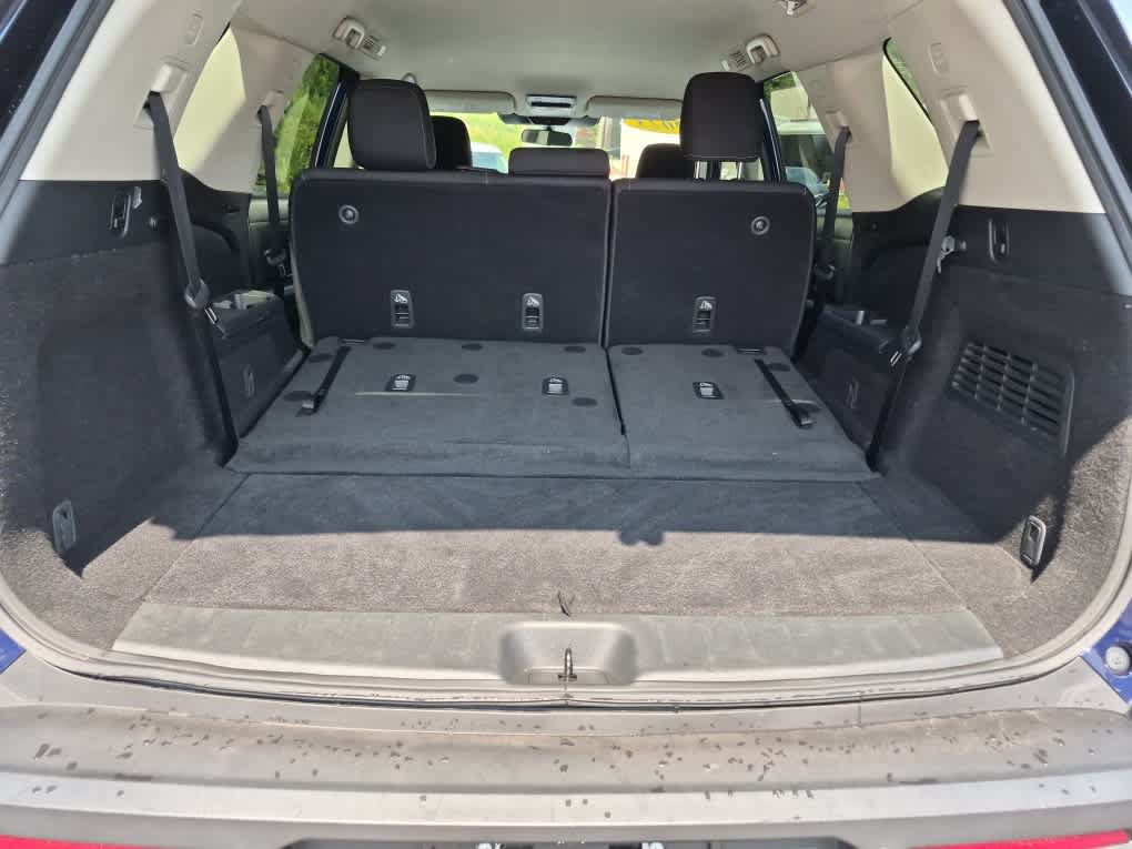 Used 2023 Nissan Pathfinder SV w/ Cargo Package AWD/4WD image 33