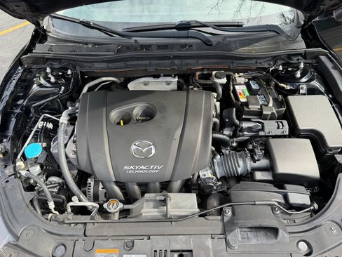 Used 2017 MAZDA MAZDA3 Grand Touring w/ Premium Equipment Package FWD image 3