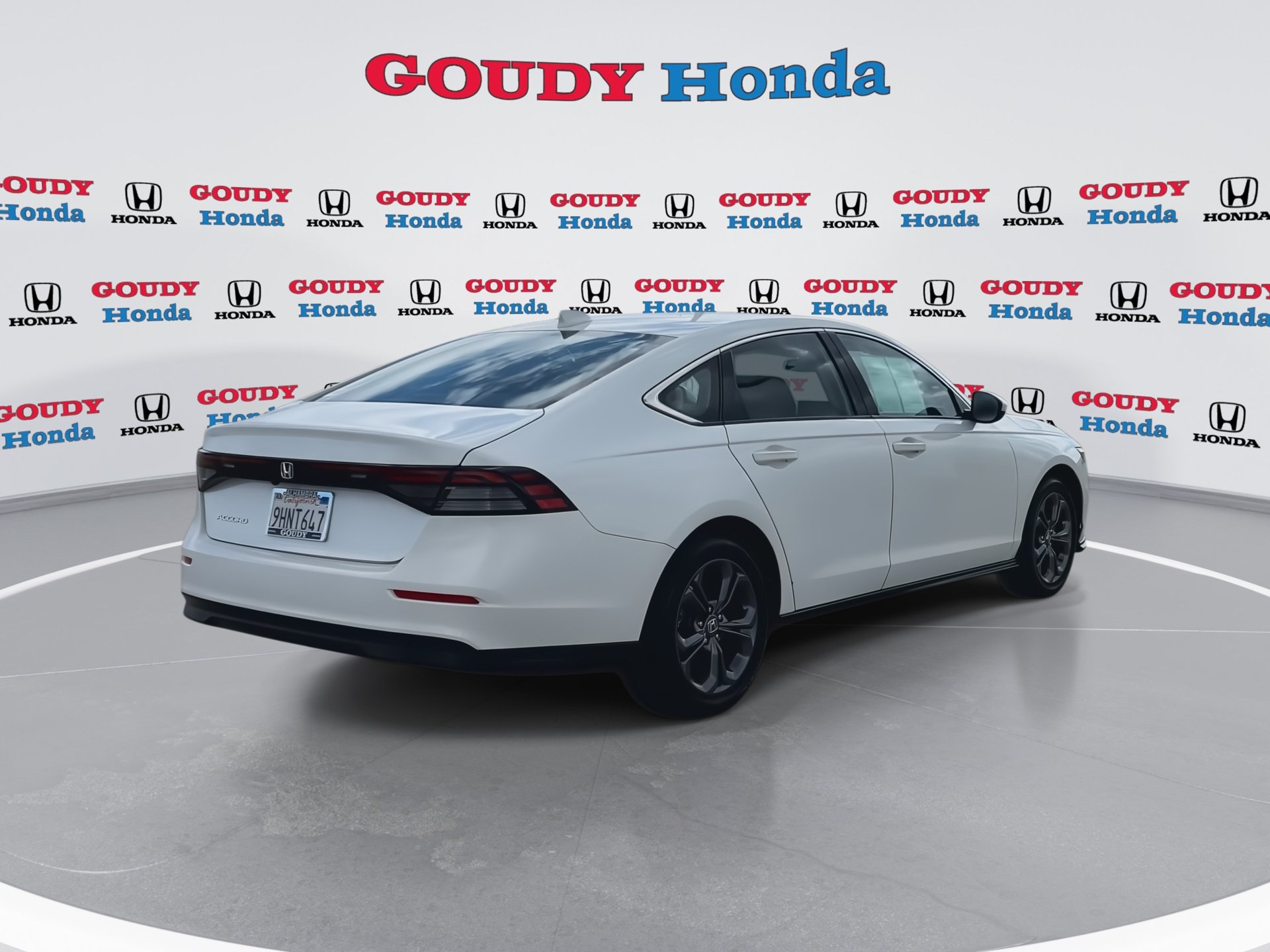 Certified 2023 Honda Accord EX image 8