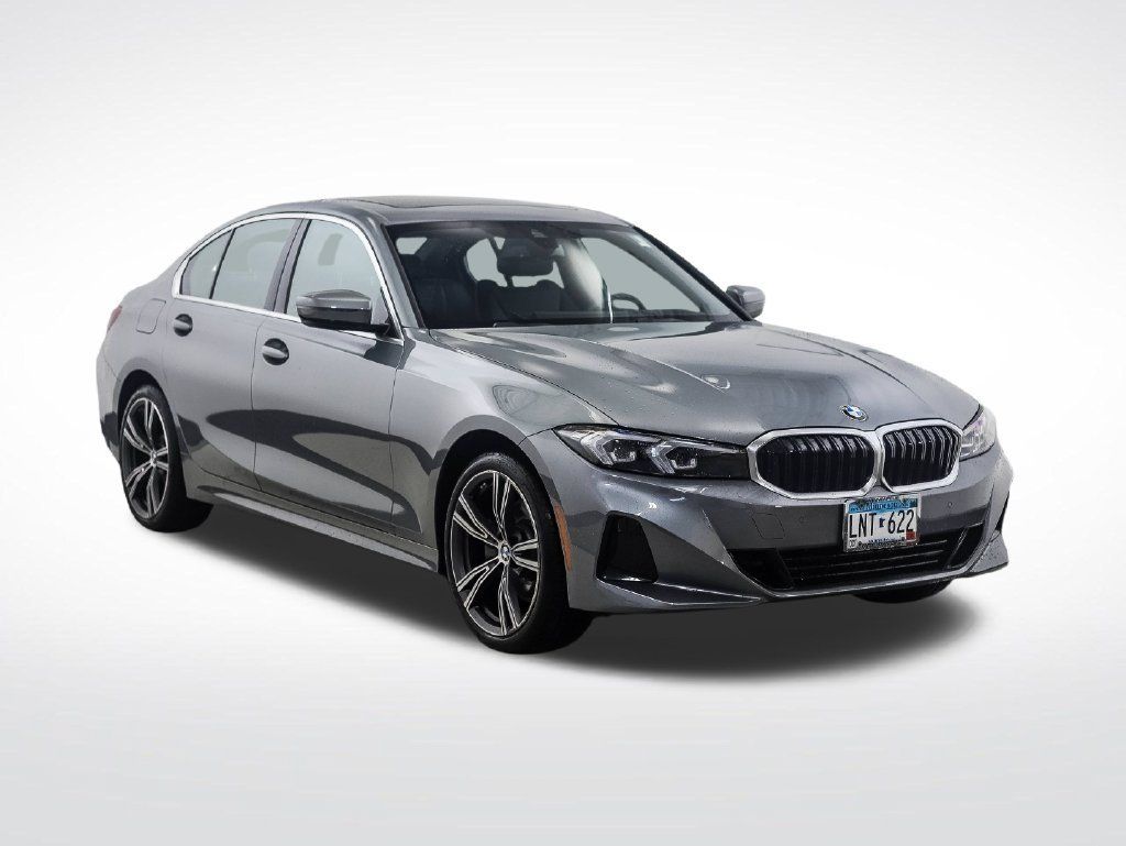 Certified 2024 BMW 330i xDrive Sedan w/ Premium Package AWD/4WD image 7