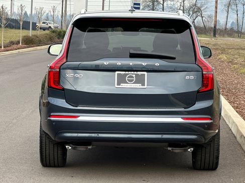 New 2026 Volvo XC90 B5 Plus w/ Protection Package Premier image 4