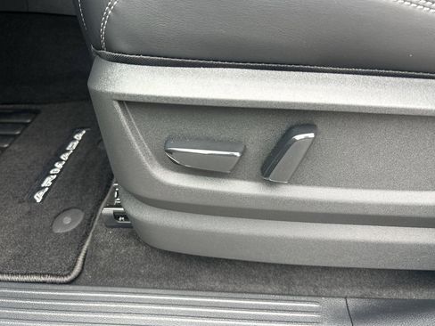 New 2026 Nissan Armada SV image 24