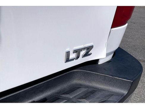 Used 2014 Chevrolet Silverado 2500 LTZ w/ LTZ Plus Package AWD/4WD image 9