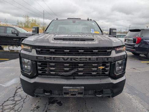 Used 2020 Chevrolet Silverado 2500 W/T AWD/4WD image 2