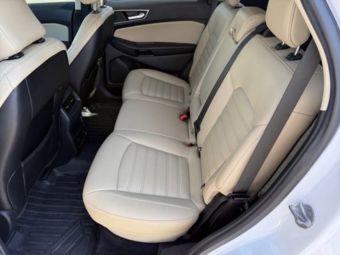 Used 2021 Ford Edge SEL w/ Convenience Package AWD/4WD image 11