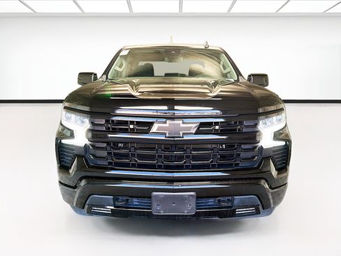 Used 2023 Chevrolet Silverado 1500 RST RWD image 2