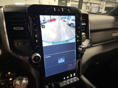 Used 2024 RAM 1500 Laramie AWD/4WD image 15