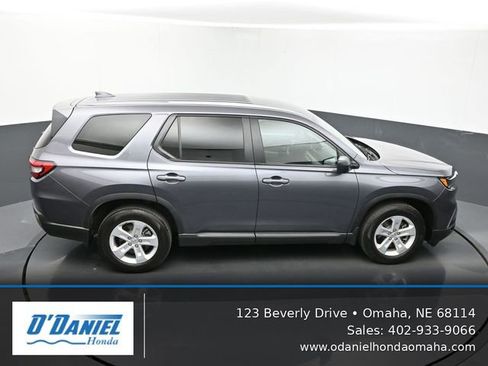 Used 2023 Honda Pilot LX image 19
